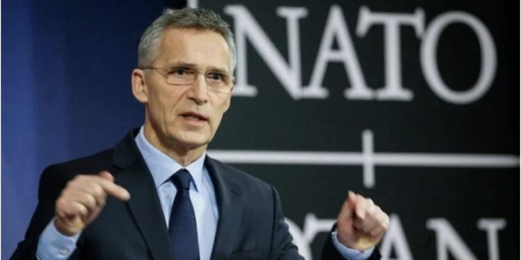 “NATO do përgatitet”, Stoltenberg thirrje evropianëve të rrisin prodhimin e armëve