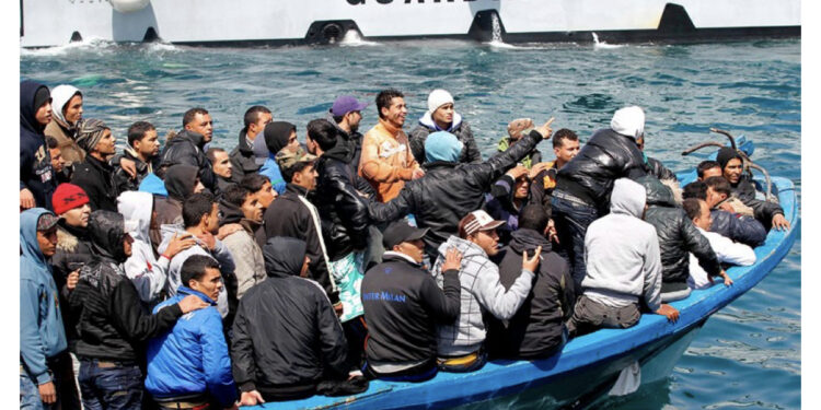 Marrëveshja Shqipëri-Itali për emigrantët/ VOA: Në Shëngjin e Gjadër, personel italian