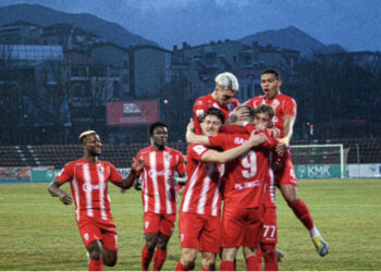 Pas fitoreve të dy ndeshjeve, Skënderbeu ngjitet në renditje