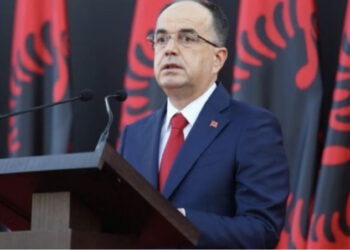 Begaj mesazh urimi për Pavarësinë e Kosovës: Jemi dy shtete, por një komb!