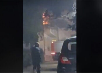 Merr flakë shtëpia e të moshuarve