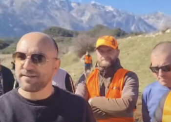 Vetëfinancojnë rrugën, mesazhi i djemve të Vranishtit për të mos e braktisur vendin 