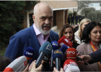 A e keni kërcënuar Ahmetajn? Ja çfarë thotë Edi Rama para mbledhjes së Asamblesë së PS