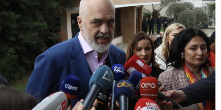 A e keni kërcënuar Ahmetajn? Ja çfarë thotë Edi Rama para mbledhjes së Asamblesë së PS