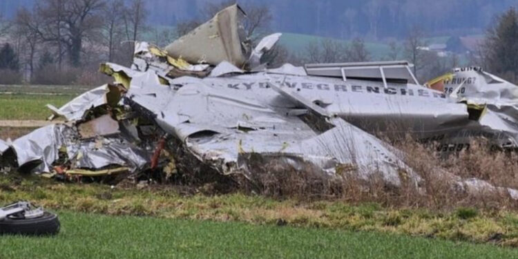 Tragjedi! Rrëzohet avioni, raportohet për një të vdekur