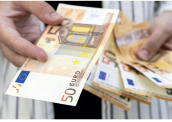 Këmbimi valutor/ Me sa po blihen dhe shiten dollari dhe euro