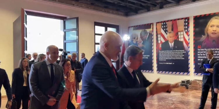 Blinken futet në Kryeministri, surpriza e Ramës