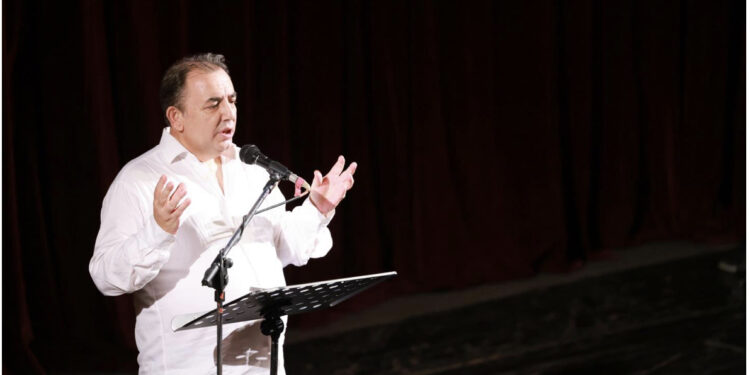 Tronditet bota e artit! Ndahet nga jeta parakohe dramaturgu i njohur në moshën 50-vjeçare