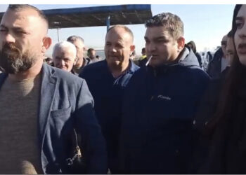 Banorë e biznese të Krujës sërish në protestë, duan akses në aksin Thumanë-Kashar