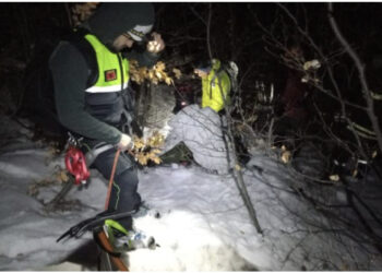 Turisti nxirret nga Boga me këmbën e thyer