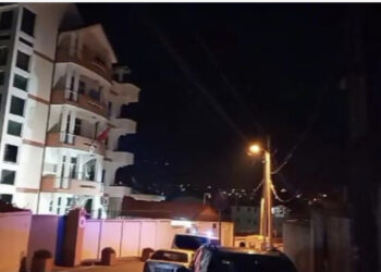 Sherr mes fqinjëve, Policia jep detaje për plagosjen në Tiranë