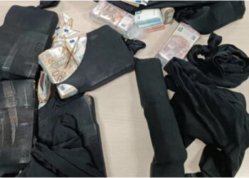 “Kemi ardhur për pushime në Madrid”, çifti shqiptar kapet me 340 mijë euro të padeklaruara