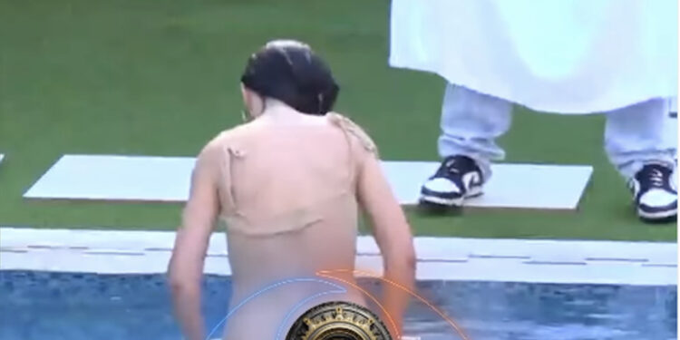 Del nga pishina pa të brendshme, Arta ‘i çmend’ të gjithë me format sensuale 