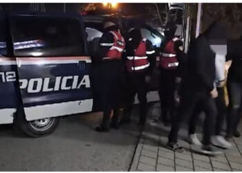 EMRAT/ Vinin baste sportive vihet në pranga 22-vjeçari, 4 të tjerë procedohen penalisht