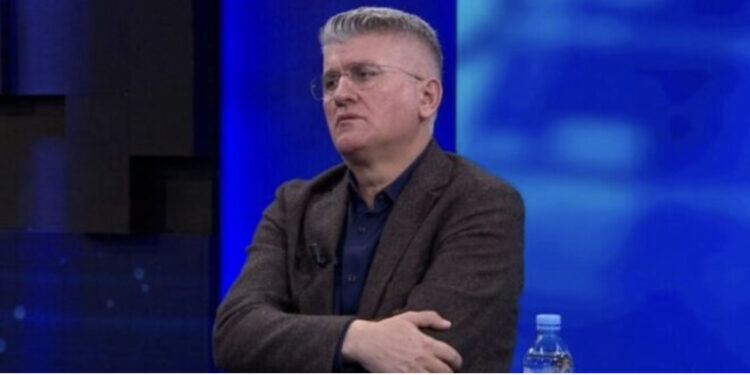 “Basha një klloun i qeverisë”/ Gjekmarkaj thirrje gjykatës: Çoje vulën e PD aty ku është shumica