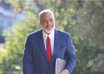 Mblidhet sot online Asambleja e PS-së, në seli vetëm drejtuesit politikë të qarqeve