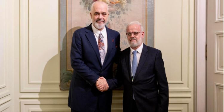 Rama takohet me Xhaferin në Mynih: Bashkëbisedim vëllazëror mbi sfidat e përbashkëta