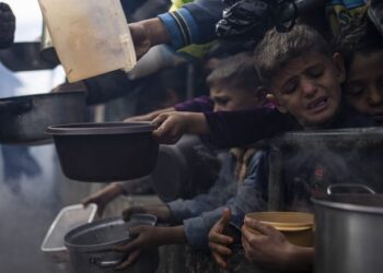 Fëmijët në Gaza vuajnë nga uria, kamioni i fundit me ushqim është dërguar një muaj më parë