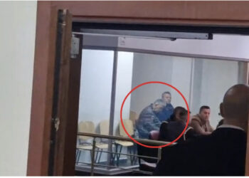 Jep dorëheqjen Jorgo Goro: Nuk kam faj, por po largohem (Letra nga burgu)