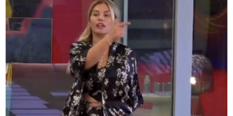 “Flirtoi me gjithë shtëpinë dhe në fund u bë e dashura jote”, Ilnisa përgojon Heidin. Rrjeti shpërthen kundër saj: Sa grua e ligë…