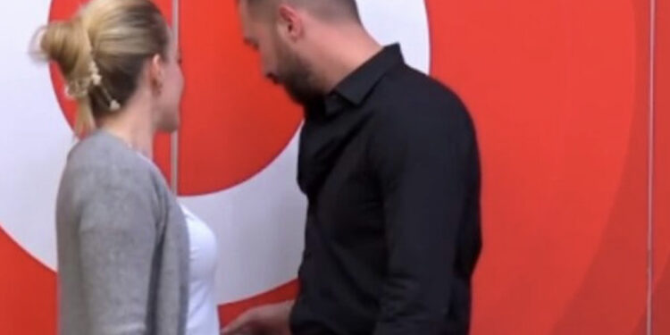 VIDEO/ “A dalim”, Romeo sfidon Heidin për të lënë lojën, i drejtohen të dy derës së kuqe
