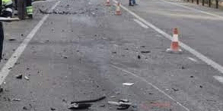 Aksident në aksin rrugor Devoll-Miras, dy të plagosur