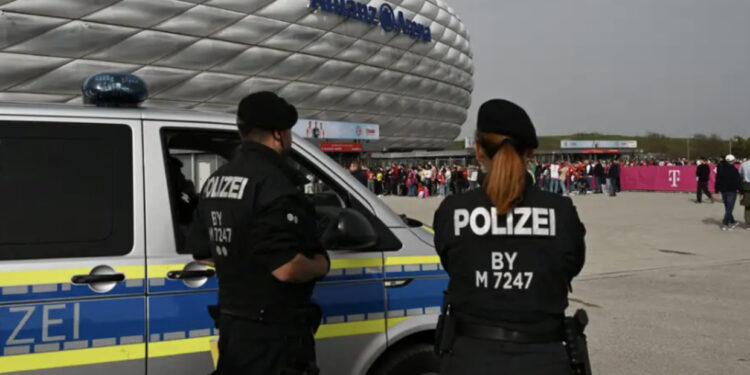 Panik para Bayern Munich-Dortmund, ngrihet alarmi për sulm terrorist