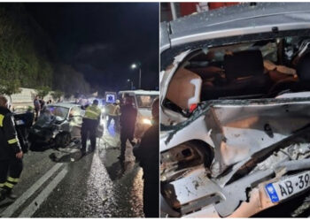 FOTO/ Makinat e bëra “copë” pas përplasjes, pamje nga aksidenti me katër viktima dhe disa të plagosur në Tepelenë