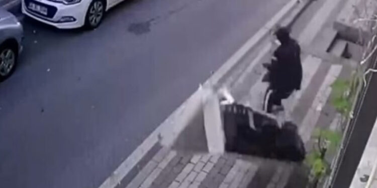 Hodhi divanët e vjetër në rrugë, shqiptari GJOBITET 10 mijë EURO në Itali