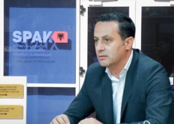 SPAK i sekuestron telefonin Drejtorit të Tatimeve dhe dy vartësve të tij!