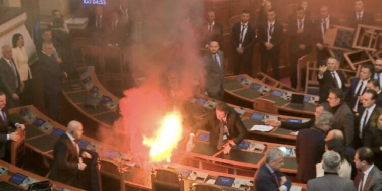 Zbulohen negociatat të PS-së me Gazment Bardhin