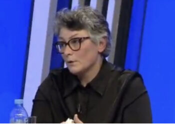 “Një i panjohur hynte nga penxherja e shtëpisë”, motra e Pëllumb Metës hedh akuza ndaj kunatës për tradhti: Nëna ime e ka nuhatur dhe ajo i ka marrë jetën