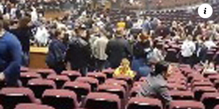 Ngjarja në sallën e koncerteve në Moskë/ Reagon Shtëpia e Bardhë: Lutjet tona për viktimat!