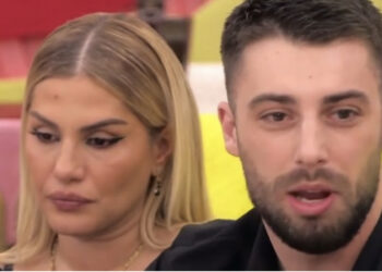 VIDEO/ Njerëzit të bindur se Meritoni dhe Ilnisa kanë bërë s*ks”! Në studio nuk përmbahen nga të qeshurat me momentin intim