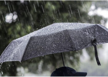 Mot me vranësira dhe shi, si pritet të jenë temperaturat