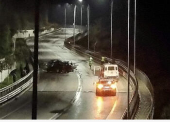 Si ndodhi aksidenti në Tepelenë që i mori jetën katër personave, shoferi i “Benz”-it humbi drejtimin e mjetit dhe doli në korsinë e kundërt