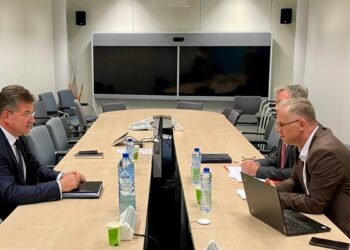 Dialogu Kosovë-Serbi/ Çështja e dinarit, temë e bisedimeve sot në Bruksel