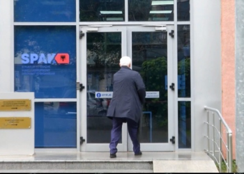 Ish-ministri i Drejtësisë, Nasip Naço paraqitet në SPAK