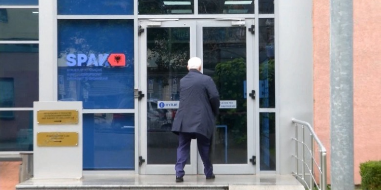 Ish-ministri i Drejtësisë, Nasip Naço paraqitet në SPAK