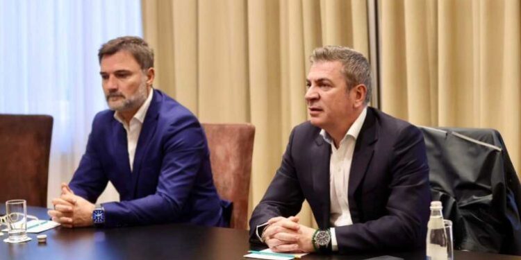 “Zgjedhorja” dështoi në Komision, PS dhe PD fajësojnë njëra-tjetrën për mos arritjen e dakortësisë