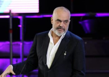 Rama mbledh drejtuesit e qarqeve në selinë e PS, çfarë do të diskutohet dhe porositë që pritet tu japë