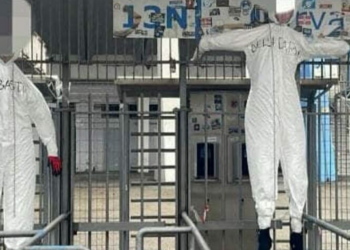 Protestë e frikshme në Pescara, jashtë stadiumit varen dy manenkina