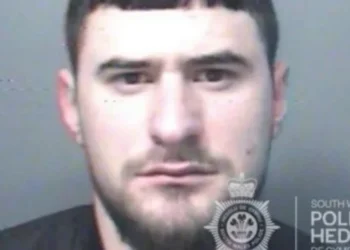 EMRI+FOTO/ U kap brenda shtëpisë së barit në Angli, 20-vjeçari shqiptar: Kisha borxhe ndaj bandave