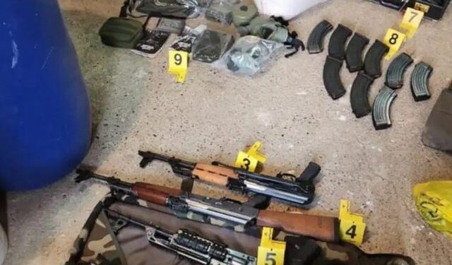 Dalin pamjet nga baza e armëve në Durrës, çfarë gjeti policia në banesën e Adem Salillarit