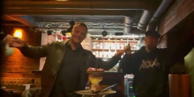 Një natë para vrasjes festonte në club, familja e boksierit shqiptar: Policia nuk e mori seriozisht