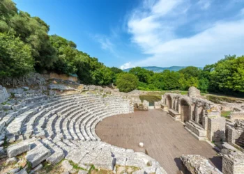 Forumi i Mbrojtjes së Trashëgimisë Kulturore: Bordin e fondacionit për Butrintin e drejton një personazh i panjohur