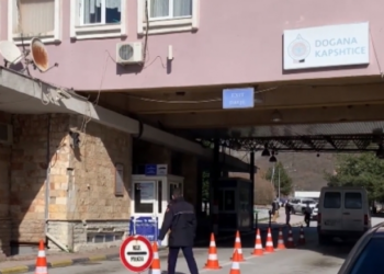 Doganat greke paralajmërojnë grevë 48-orëshe, paralizohet lëvizja në pikat kufitare me Shqipërinë