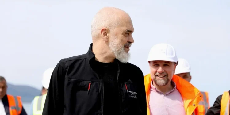 Rama inspekton punimet në Lungomare 3, qytetarët e ftojnë të lahet, ja si përgjigjet kryeministri