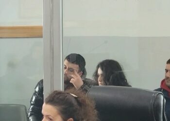 Shenjat e gishtave në pistoletë! Flet djali i vogël, kush e vrau babanë?