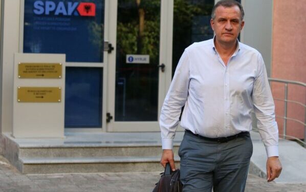 “Paguaj 10 mln lekë”/ Kërkon që të njihet me aktet e dosjes, Beqaj gjen mënyrën, ngujohet në SPAK